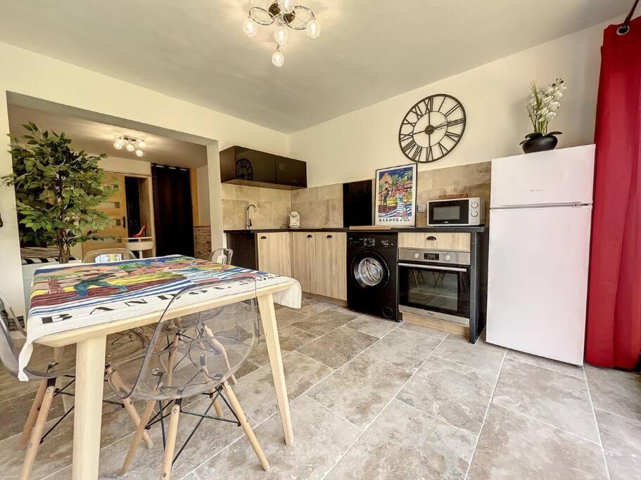 בנדול Superbe Appartement En Bord De Mer מראה חיצוני תמונה