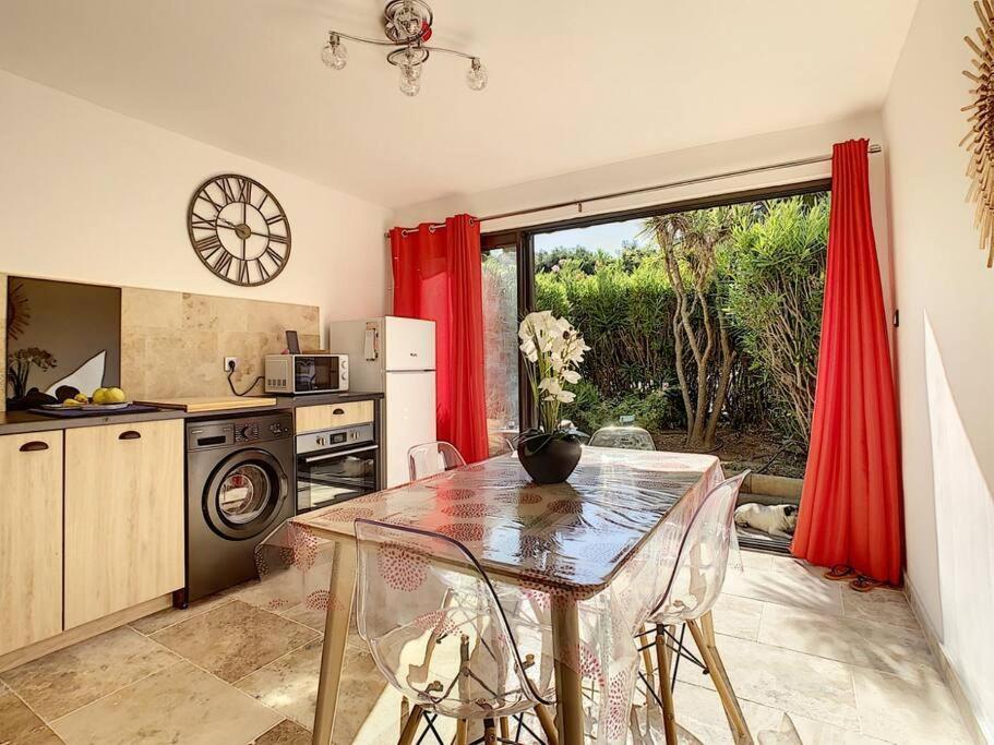 בנדול Superbe Appartement En Bord De Mer מראה חיצוני תמונה